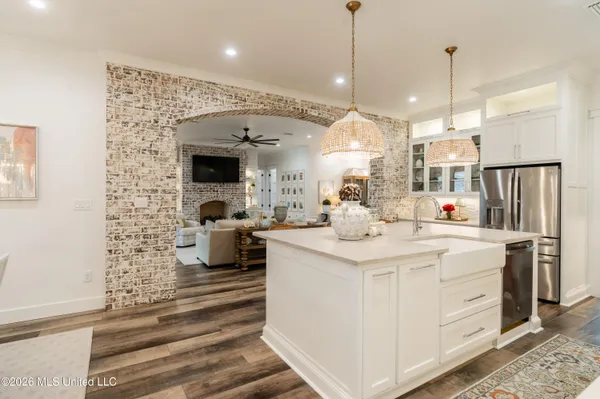 $749,999 | 7808 Songbird Lane, Moss Point, MS 39562