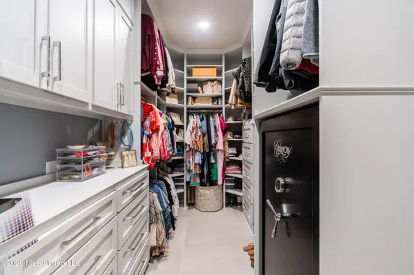 $749,999 | 7808 Songbird Lane, Moss Point, MS 39562