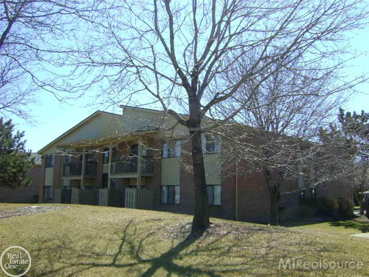 18680 East 14 Mile Road, Unit E8 Fraser, MI 48026 - Photo 3 of 11
