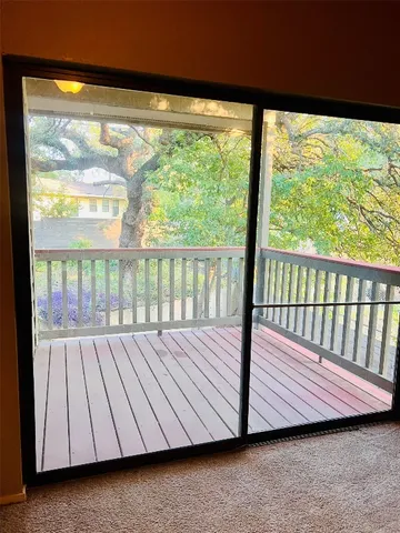 $2,000 | 2215 Post Road, Unit 1033, Austin, TX 78704