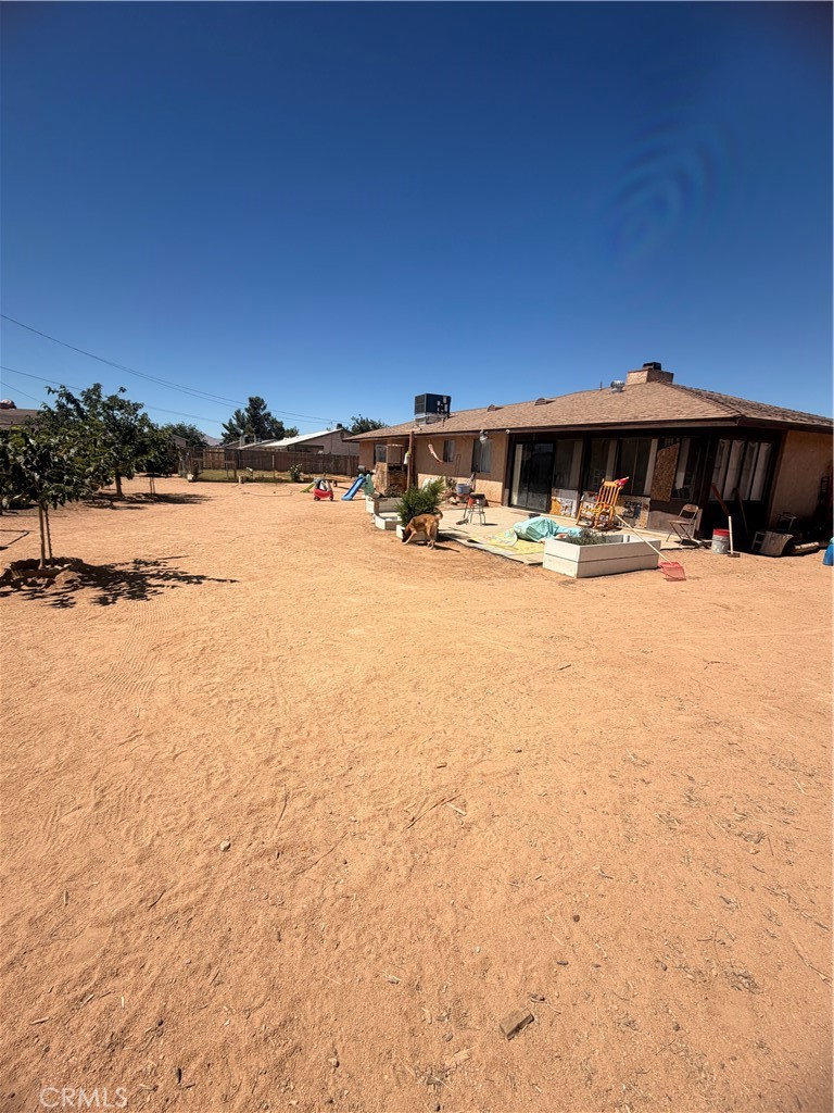 16661 Pawnee Road Apple Valley, CA 92307 - Photo 5 of 20