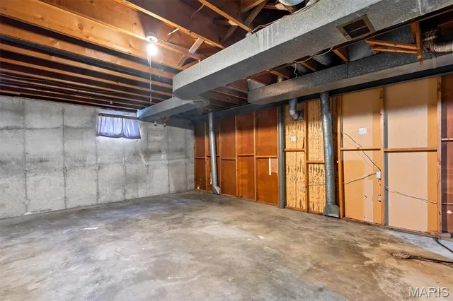 $199,900 | 3515 St Catherine Street, Florissant, MO 63033