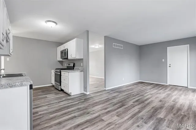 $199,900 | 3515 St Catherine Street, Florissant, MO 63033