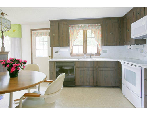 39 Gardiner Road Quincy, MA 02169 - Photo 4 of 4