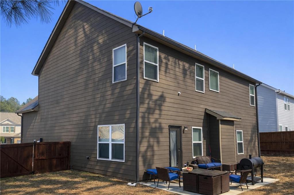 461 Lake Ridge Lane Fairburn, GA 30213 - Photo 3 of 18