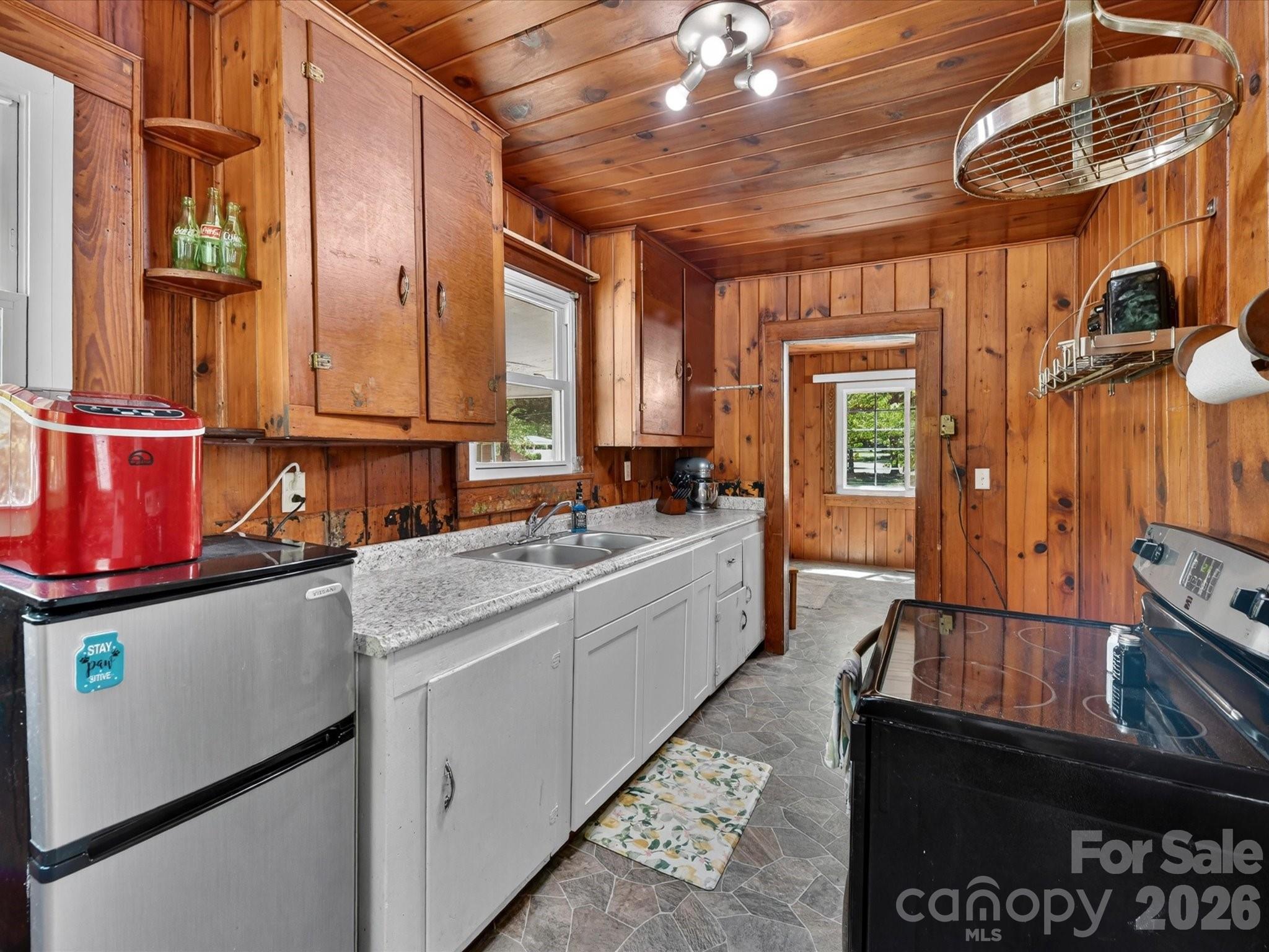 154 Lancaster Street Chester, SC 29706 - Photo 11 of 22