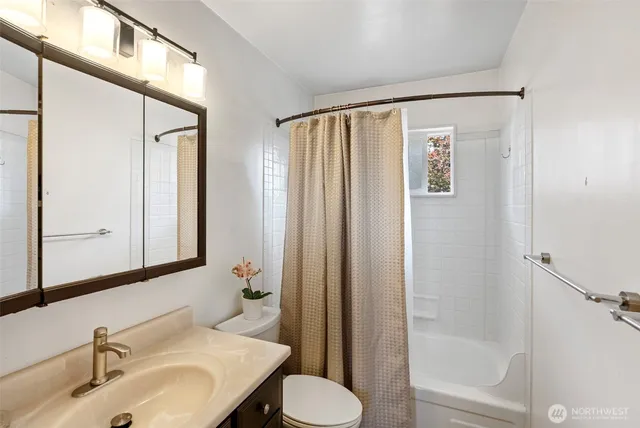 $569,900 | 1312 East Hope Street, Bremerton, WA 98310