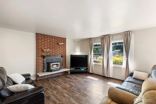 $569,900 | 1312 East Hope Street, Bremerton, WA 98310