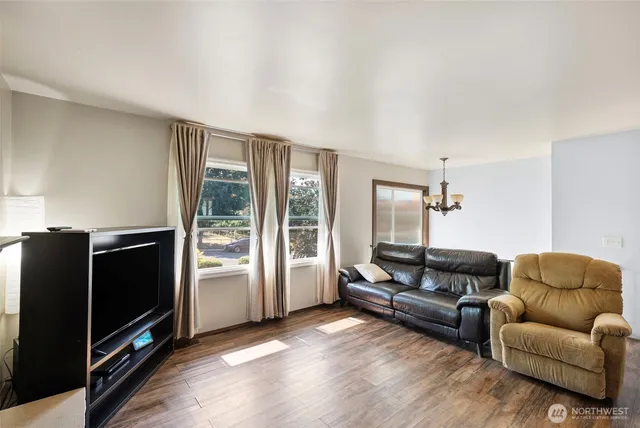 $569,900 | 1312 East Hope Street, Bremerton, WA 98310