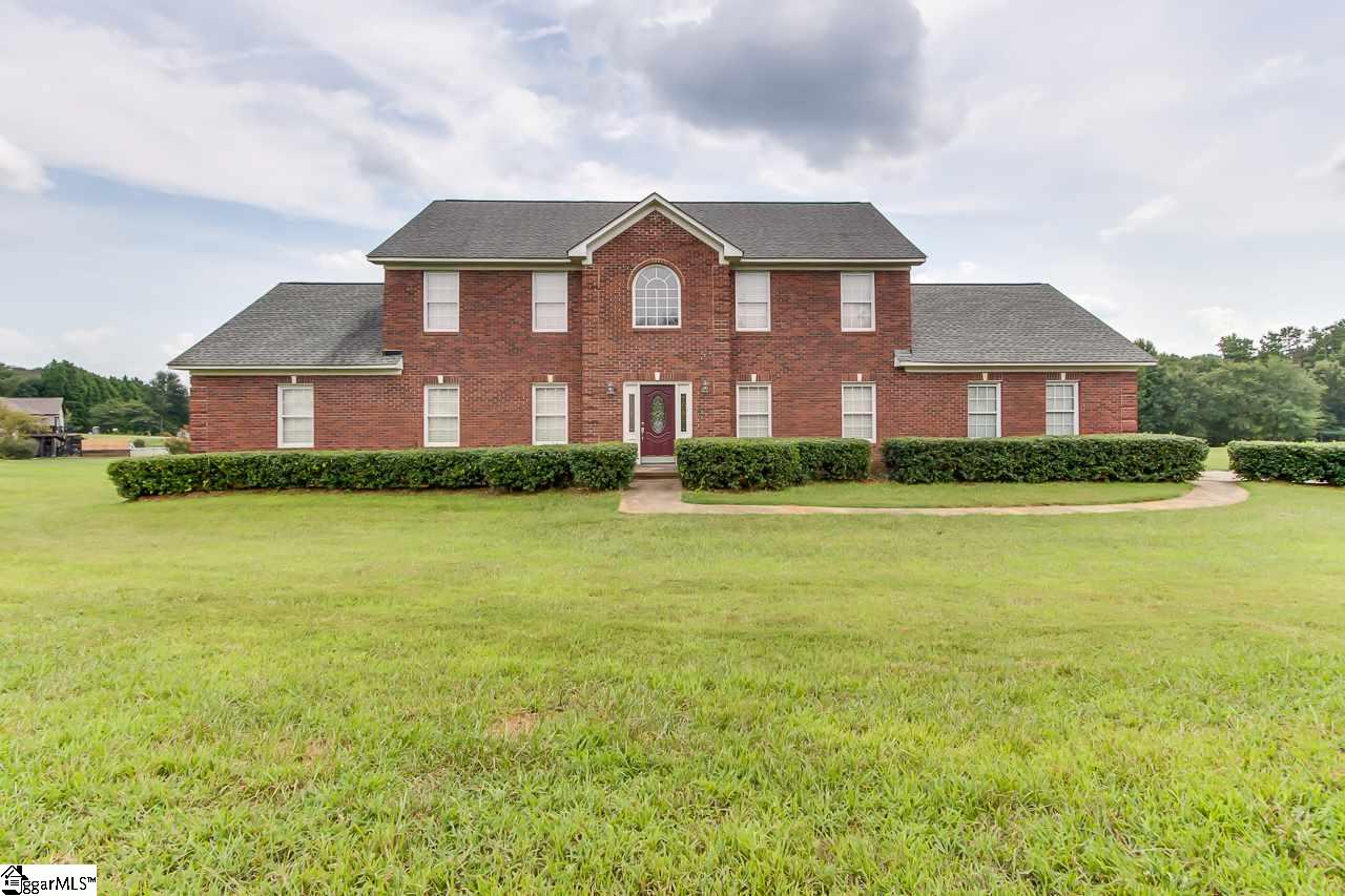 190 Crow Road Inman, SC 29349 - Photo 1 of 36