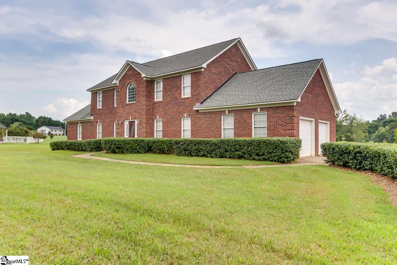 190 Crow Road Inman, SC 29349 - Photo 2 of 36