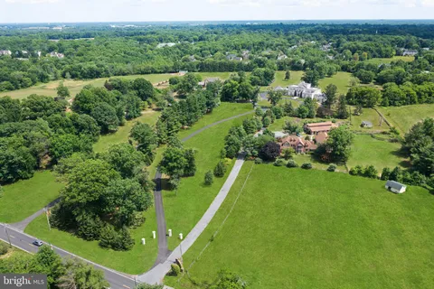 $4,950,000 | 326 Tom Brown Road, Moorestown, NJ 08057