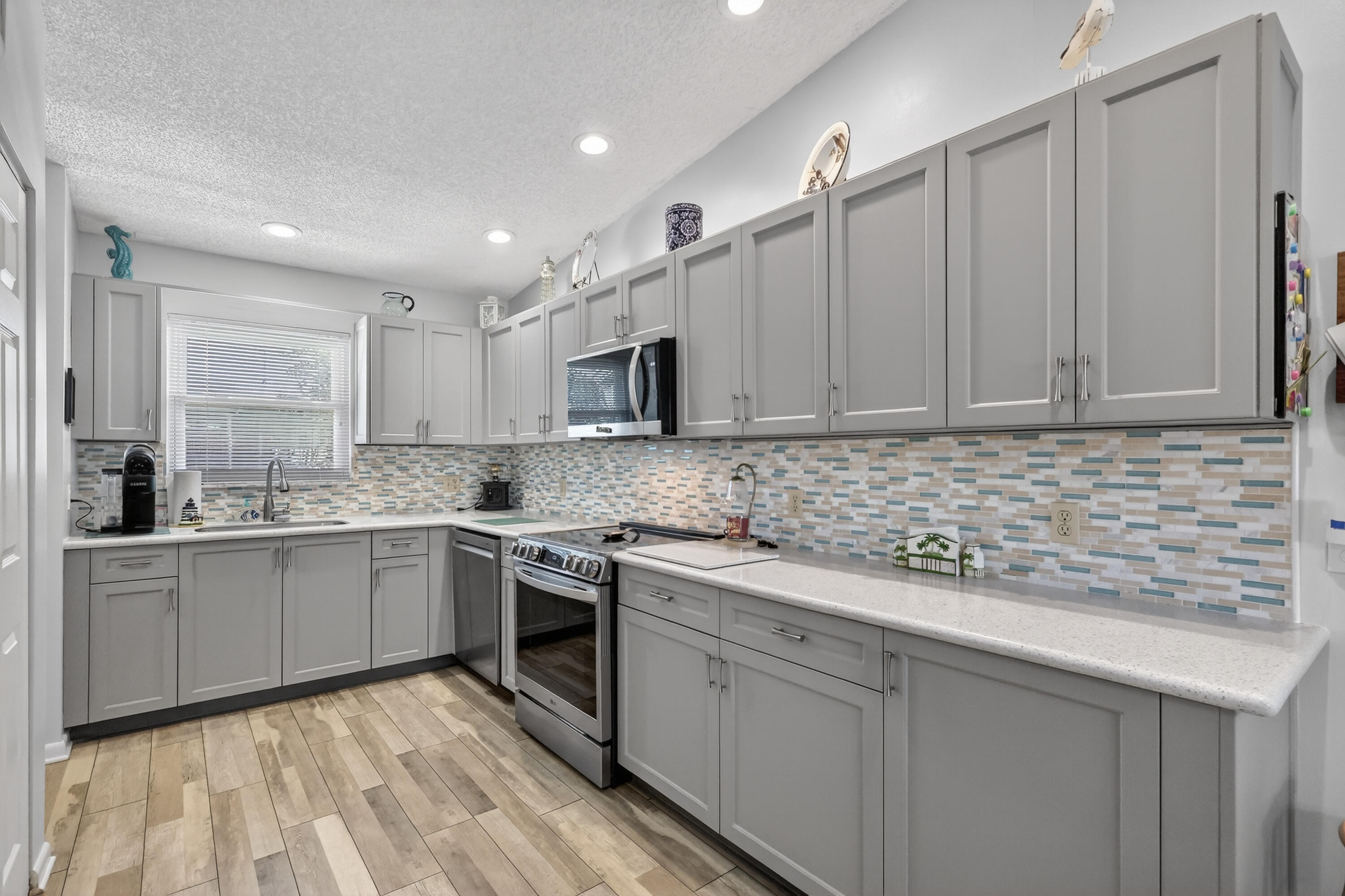 8388 Southeast Croft Circle, Unit P9 Hobe Sound, FL 33455 - Photo 14 of 43 Kitchen