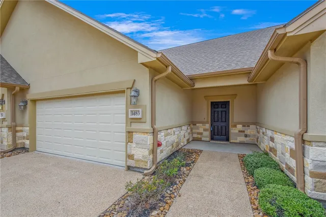 $334,900 | 1483 Buena Vista Drive, College Station, TX 77845