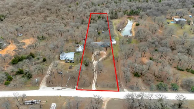 a view of outside area