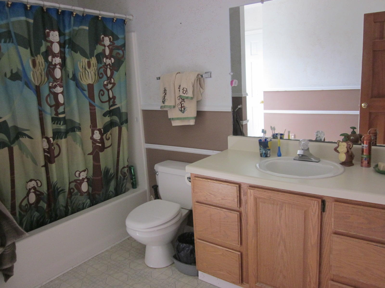 2403 Airport Road Penhook, VA 24137 - Photo 27 of 43 Upper Full Bath