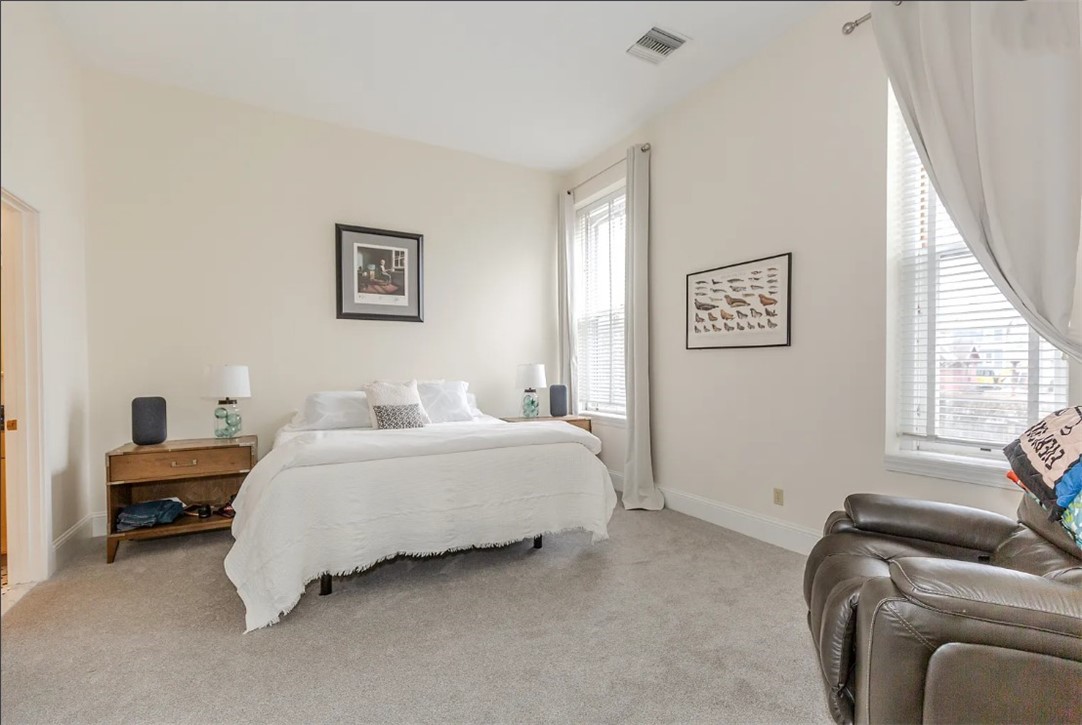 12 Elm Street, Unit 2 Newport, RI 02840 - Photo 9 of 15 Primary bedroom