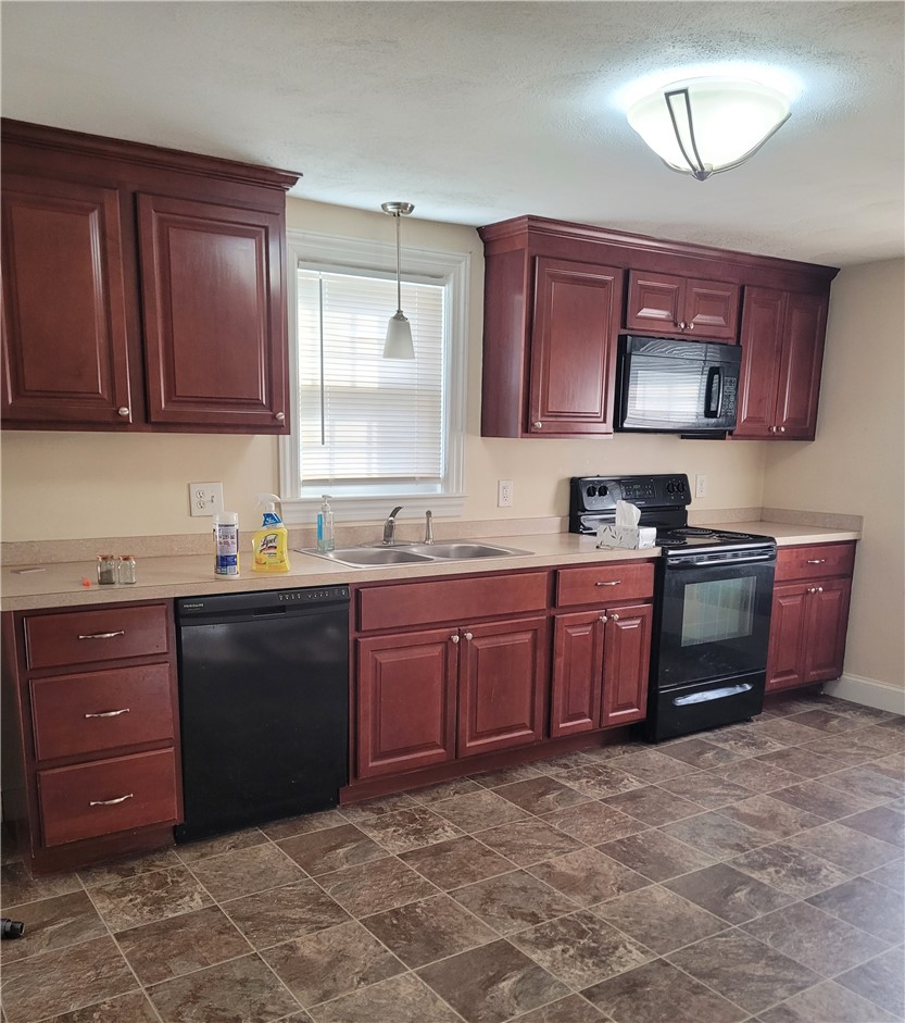 55 Forest Street Pawtucket, RI 02860 - Photo 1 of 19 Gallery Image 1