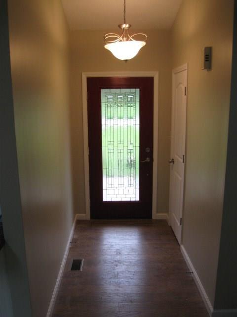 101 East Falcon Run Pendleton, IN 46064 - Photo 3 of 12 Gallery Image 3
