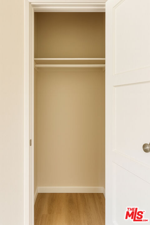 4064 South Muirfield Road, Unit C Los Angeles, CA 90008 - Photo 3 of 19 a close up view of closet