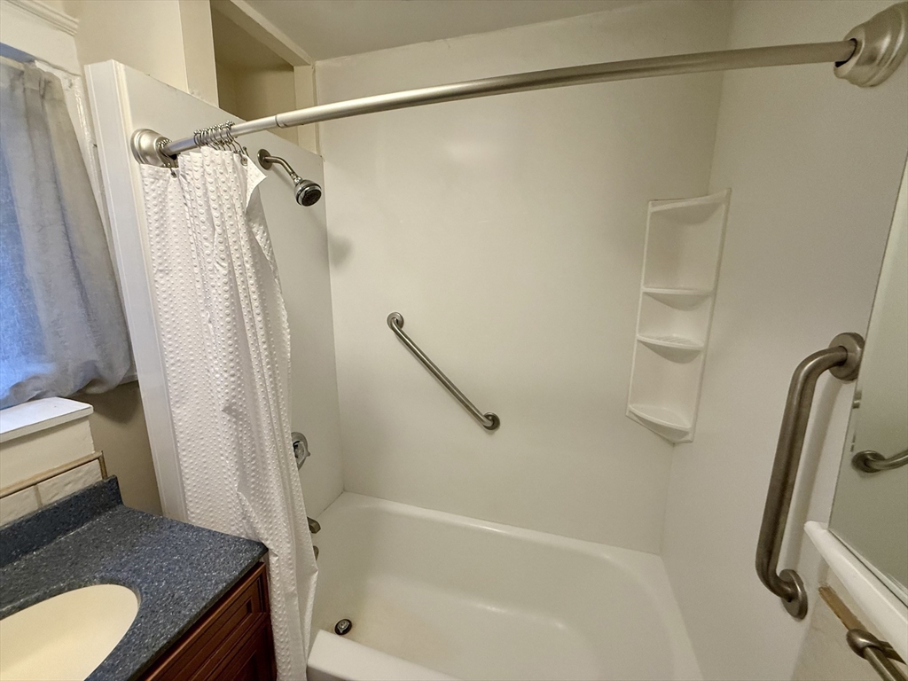 1754 Commonwealth Avenue, Unit B Boston, MA 02135 - Photo 16 of 21