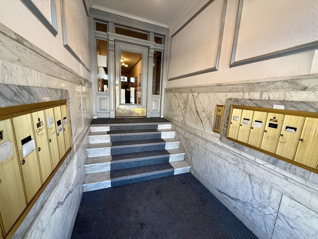 1754 Commonwealth Avenue, Unit B Boston, MA 02135 - Photo 17 of 21