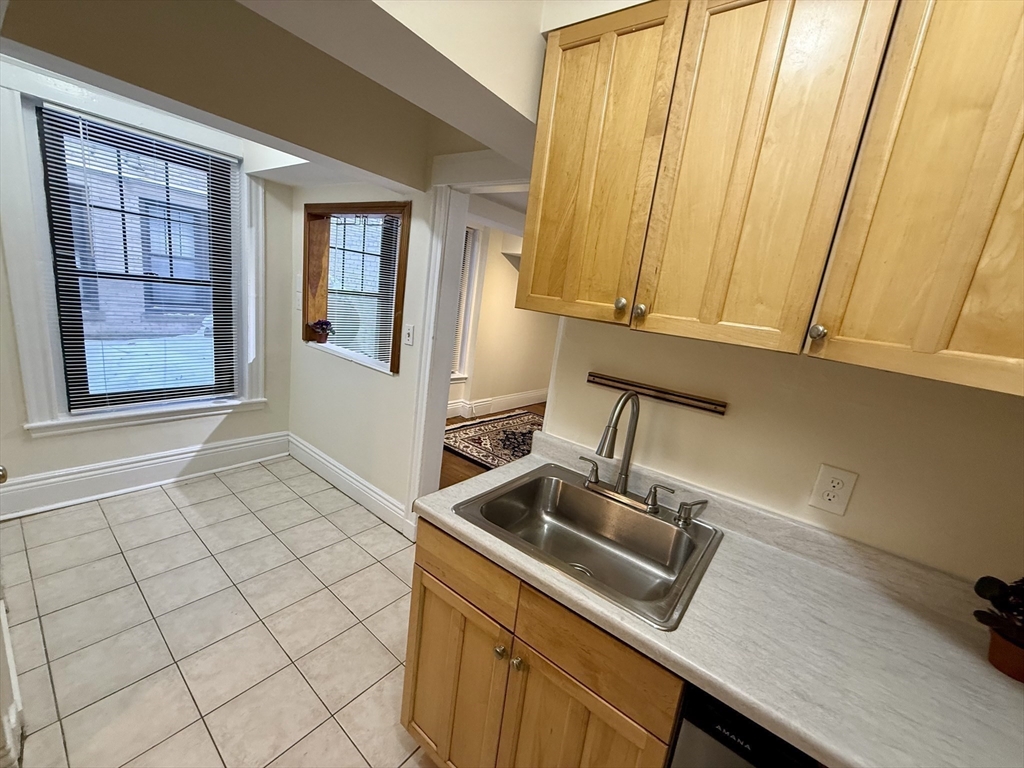 1754 Commonwealth Avenue, Unit B Boston, MA 02135 - Photo 9 of 21