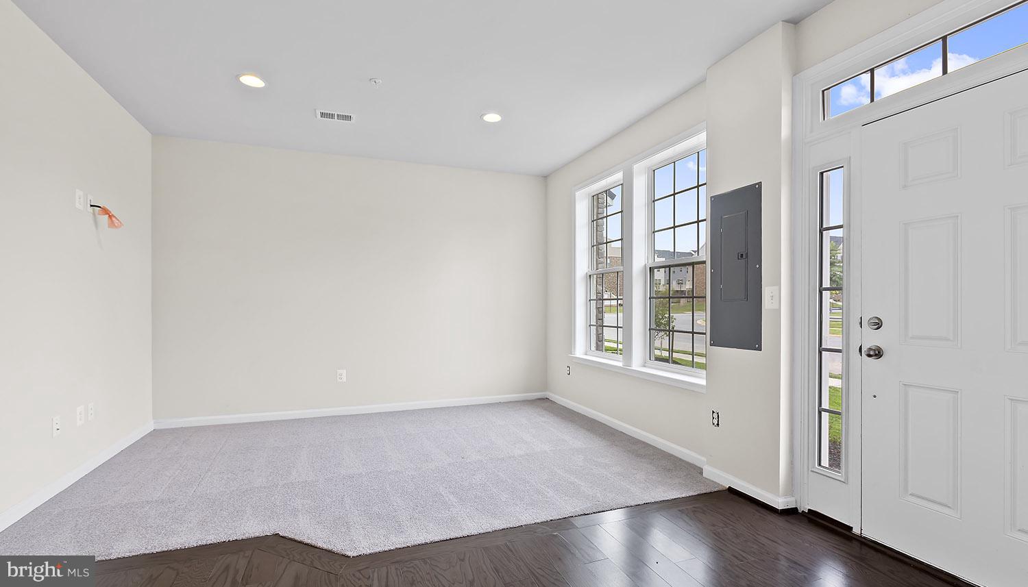 10219 Aerospace Road Lanham, MD 20706 - Photo 5 of 21 Interior (General)*Photo Similar Construction*