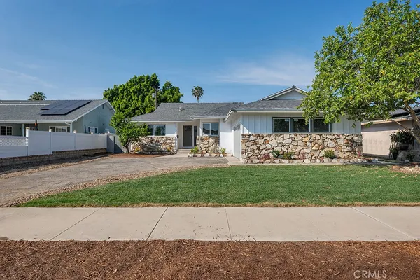 $924,900 | 10579 Lev Avenue, Mission Hills, CA 91345