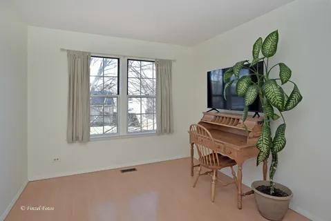 $399,900 | 1656 Warrington Lane, Crystal Lake, IL 60014