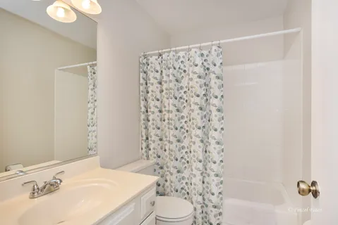 $399,900 | 1656 Warrington Lane, Crystal Lake, IL 60014