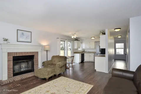 $399,900 | 1656 Warrington Lane, Crystal Lake, IL 60014