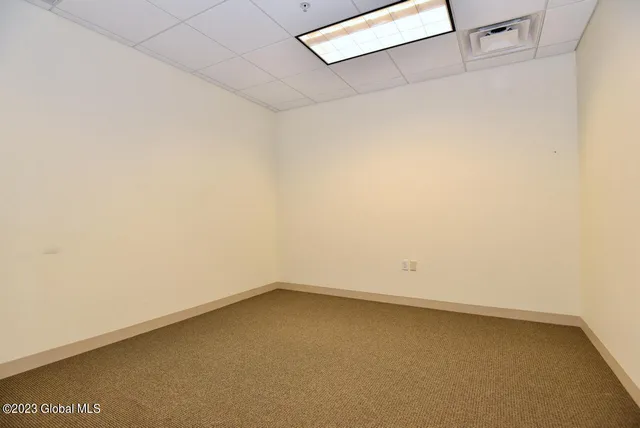 $18 | 37 Henry Street, Unit 201A, Saratoga Springs, NY 12866