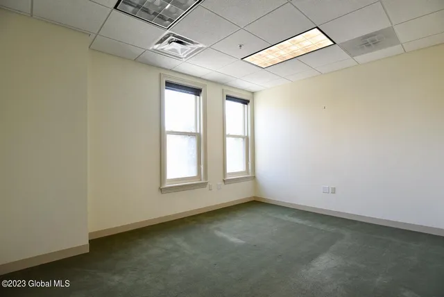 $18 | 37 Henry Street, Unit 201A, Saratoga Springs, NY 12866