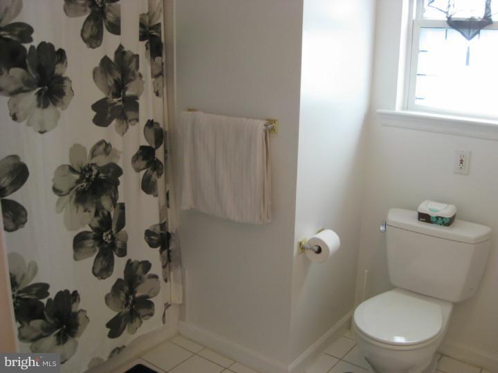 9843 Verree Road Philadelphia, PA 19115 - Photo 17 of 22