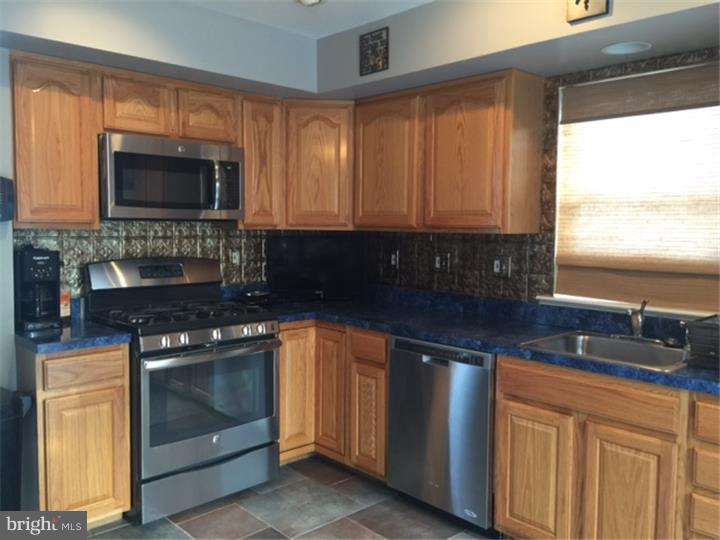 9843 Verree Road Philadelphia, PA 19115 - Photo 9 of 22
