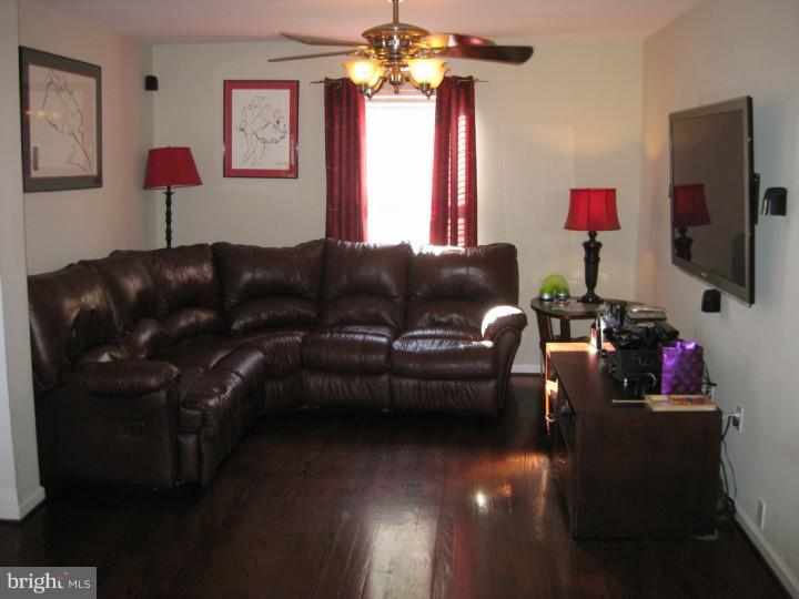 9843 Verree Road Philadelphia, PA 19115 - Photo 10 of 22