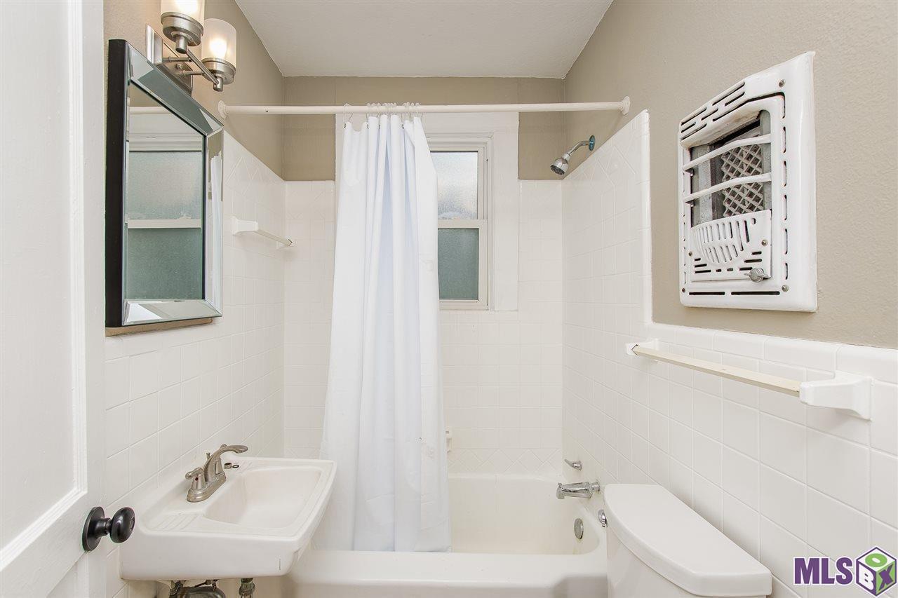 865 Iris Street Baton Rouge, LA 70802 - Photo 2 of 18 Gallery Image 2
