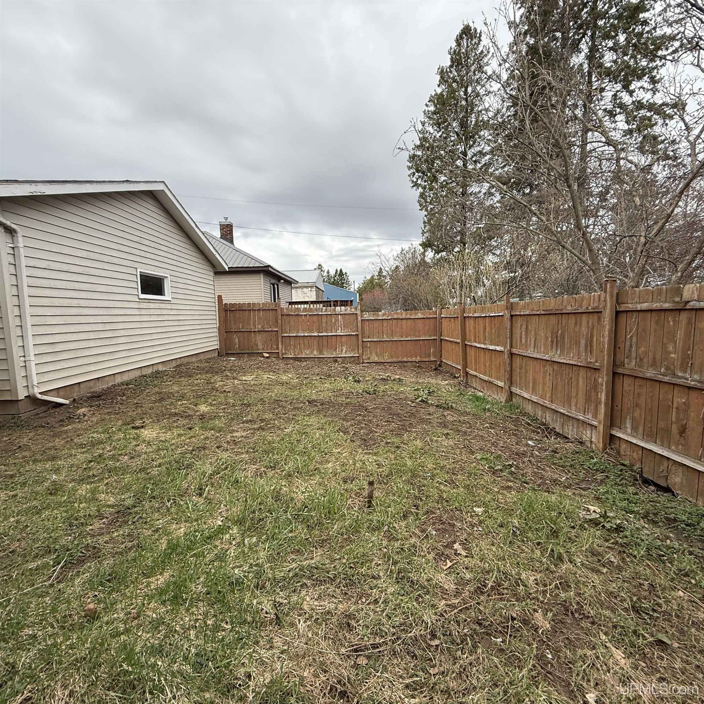 600 Division Street Hurley, WI 54534 - Photo 53 of 58