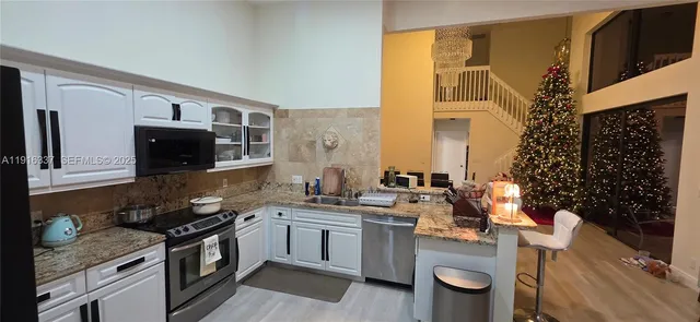 $899,000 | 5010 Perignon Way, Coral Springs, FL 33067