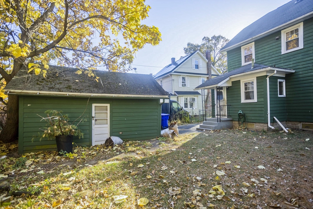 165 Belvidere Street Springfield, MA 01108 - Photo 34 of 37