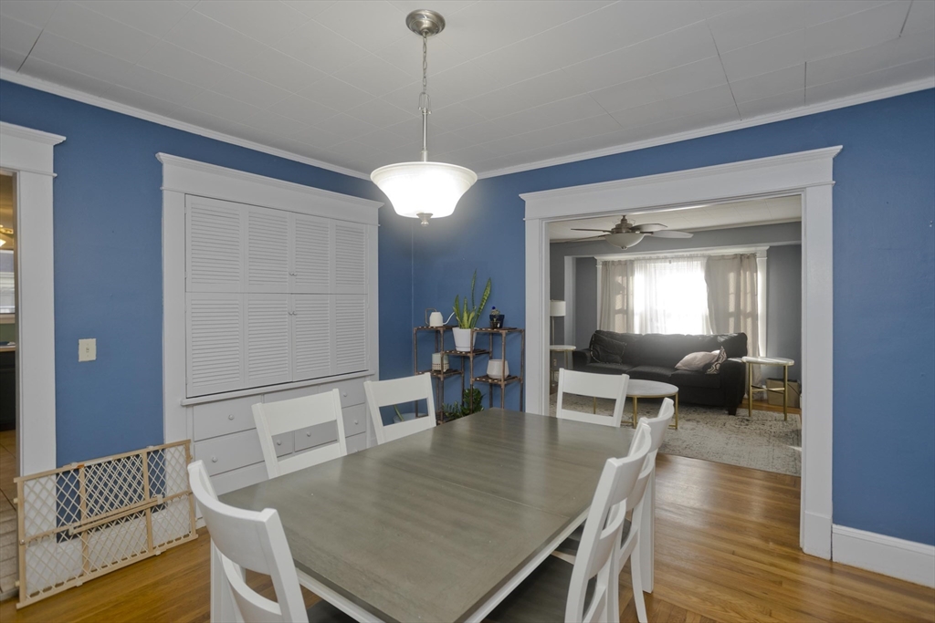 165 Belvidere Street Springfield, MA 01108 - Photo 8 of 37