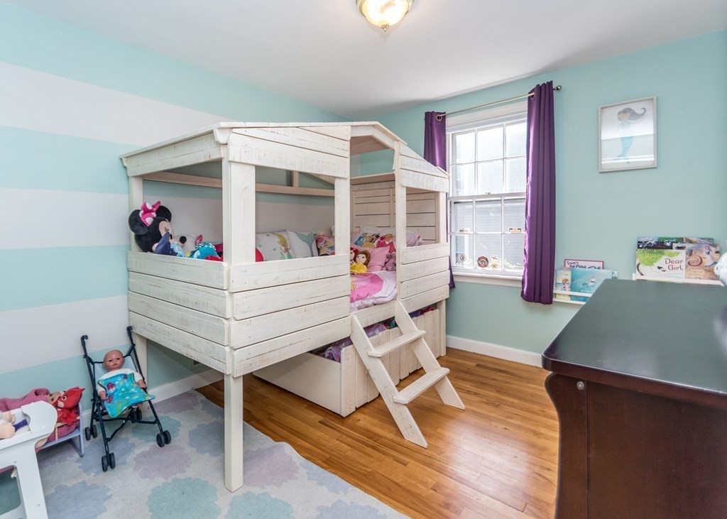 145 Brewster Road Waltham, MA 02451 - Photo 10 of 27
