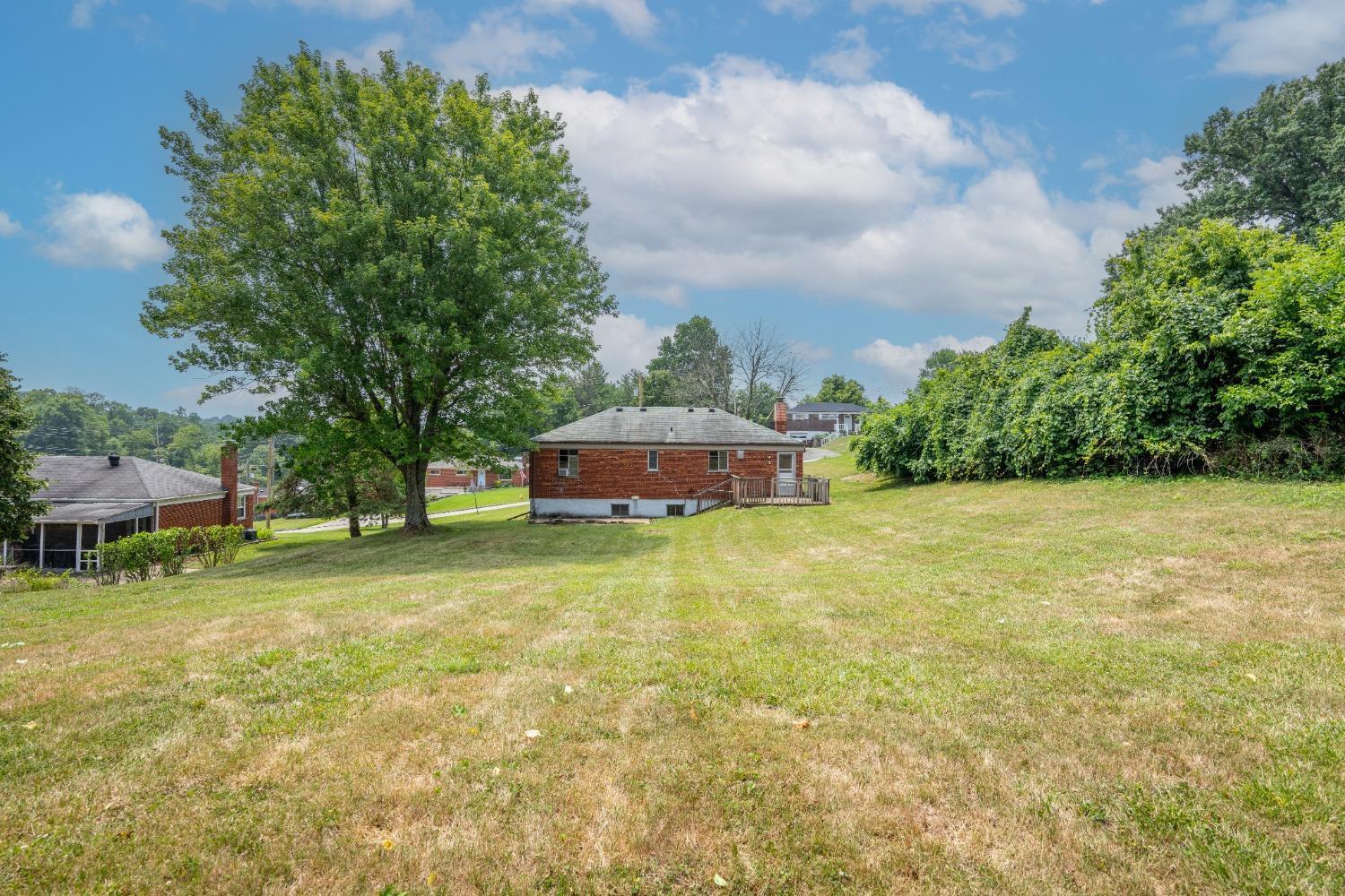 6736 Hearne Road Cincinnati, OH 45248 - Photo 17 of 18 Gallery Image 17