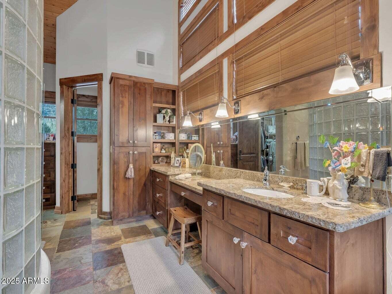 9361 Juniper Road Strawberry, AZ 85544 - Photo 32 of 104 32