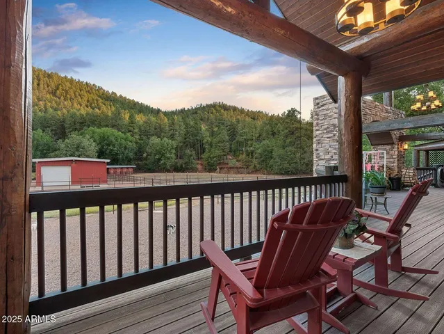 a en suite bathroom with a sink and mirror