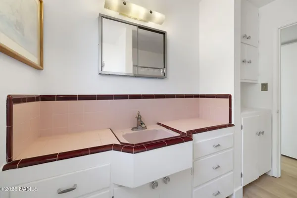 $315,000 | 501 North Taylor Avenue, Winslow, AZ 86047