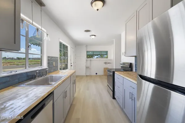 $315,000 | 501 North Taylor Avenue, Winslow, AZ 86047