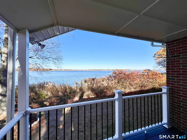 $1,399,900 | 105 Fenwood Drive, Old Saybrook, CT 06475