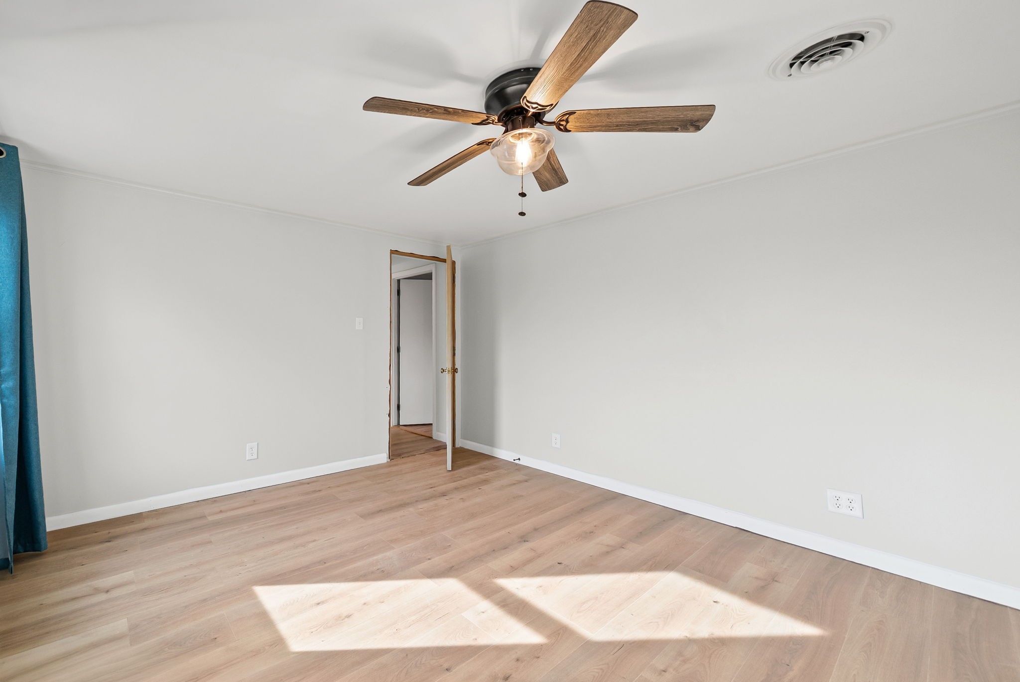 3012 Cox Mill Road Hopkinsville, KY 42240 - Photo 28 of 37 a view of an empty room